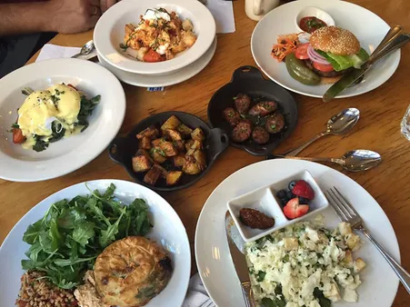 The best Greek restaurants in your city: a guide to the tastiest tavernas